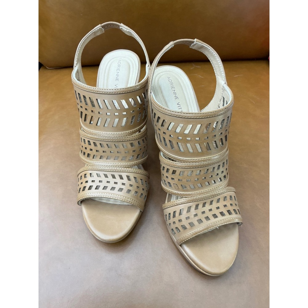 Adrienne Vittadini Sandals Womens 7.5M Tan Excellent Laser Cut Block Heel Shoes - Picture 7 of 11